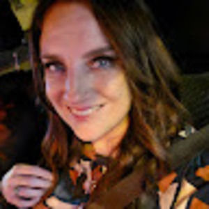 Meet your Posher, Cynthia